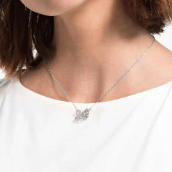Collana Swan